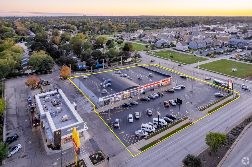 More Photos Of 5821-5835 W Silver Spring Dr, Milwaukee Unknown For Lease