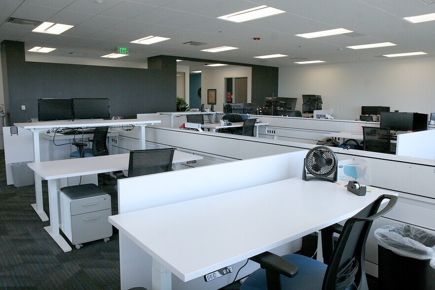 More Photos Of 2929 W Navigator Dr, Meridian Office For Lease