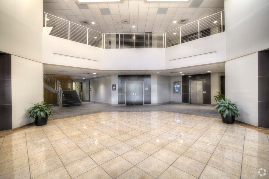 More Photos Of 14497 N Dale Mabry Hwy, Tampa Unknown For Lease