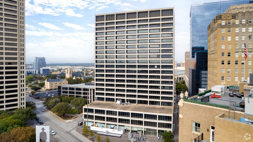 More Photos Of 500 W 7th St, Fort Worth Office For Sale