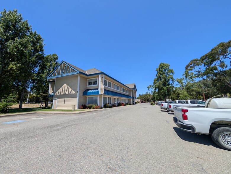 More Photos Of 2236 Mariner Square Dr, Alameda Office Residential For Sale