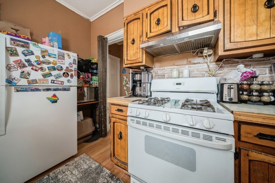 More Photos Of 274 Centre Ave, Secaucus Storefront Retail Residential For Sale