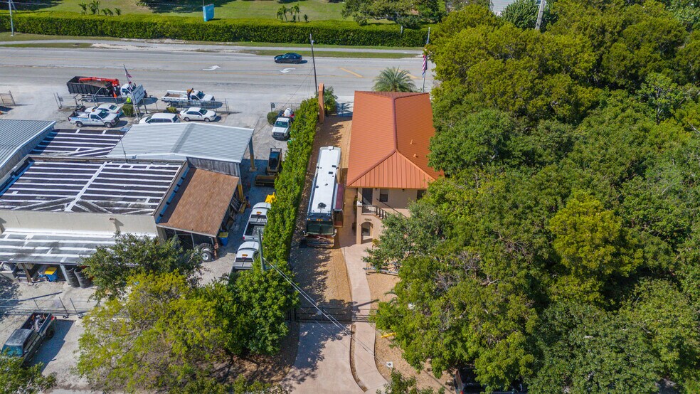 More Photos Of 87847 Overseas Hwy, Islamorada Medical For Sale