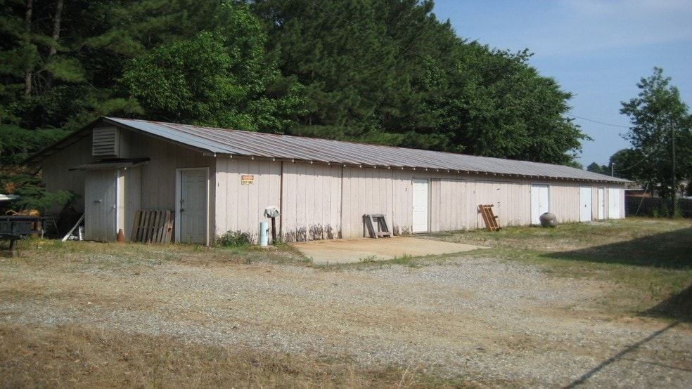 More Photos Of 6531 Effingham Way, Columbus Office For Lease