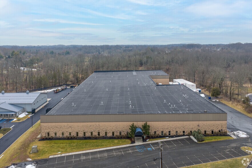 More Photos Of 100 Readington Rd, Branchburg Manufacturing For Lease