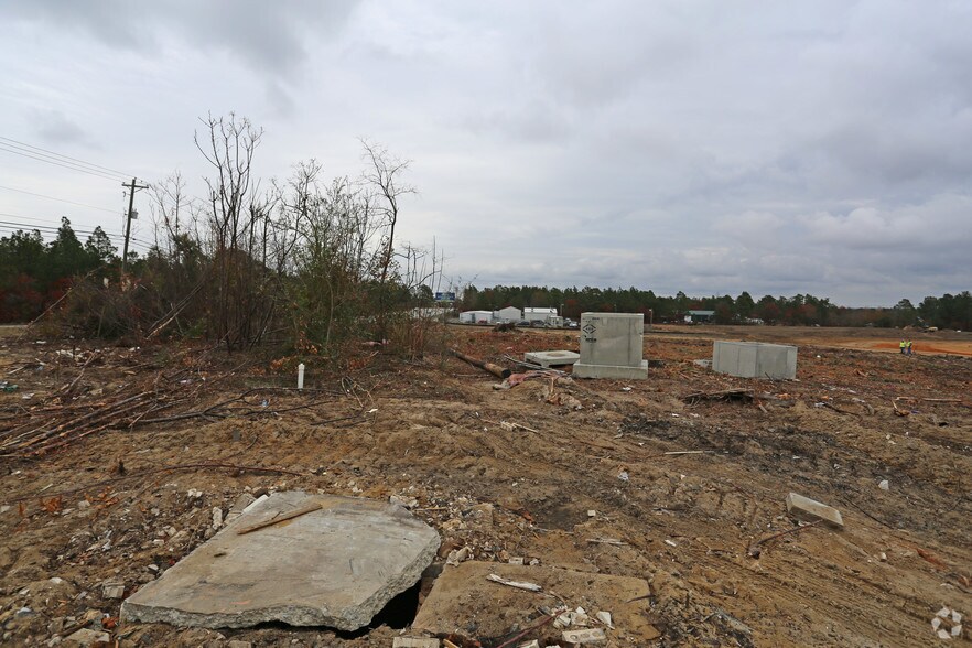 More Photos Of 5441-5443 Platt Springs Rd, Lexington Storefront For Lease