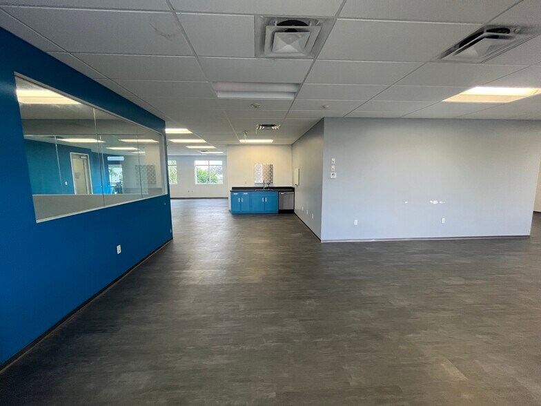 More Photos Of 260 SW Natura Ave, Deerfield Beach Office For Sale