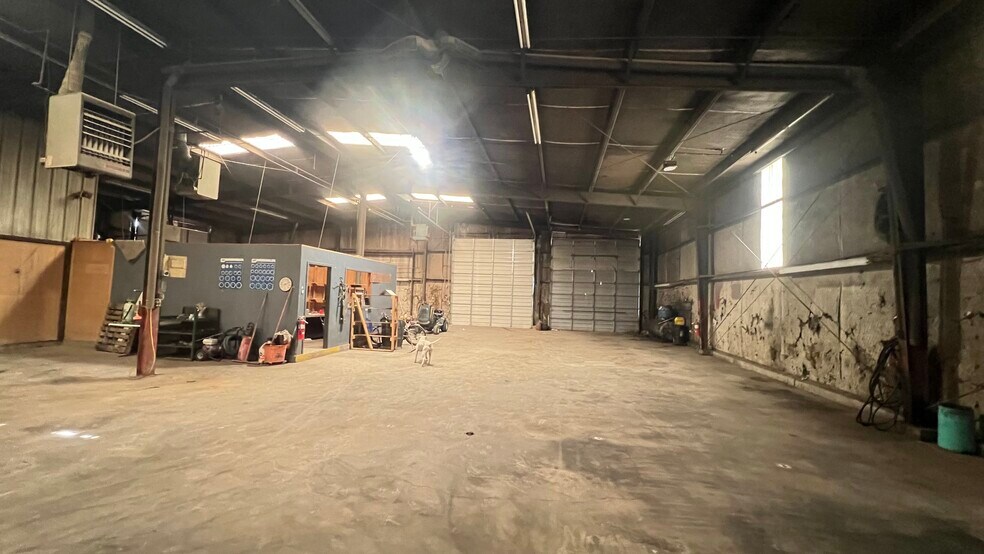 More Photos Of 3801 SE 22nd Ave, Amarillo Warehouse For Sale