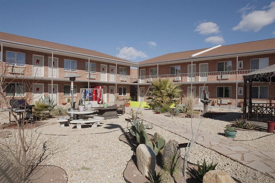 More Photos Of 2160 W Picacho Ave, Las Cruces Hotel For Sale