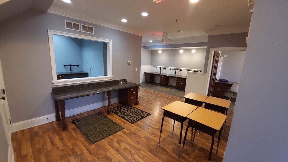 More Photos Of 9550 W Sergo Dr, McCook Light Distribution For Lease