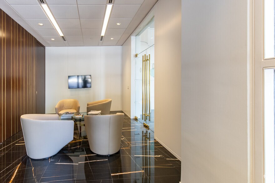 More Photos Of 800 S Douglas Rd, Coral Gables Unknown For Lease