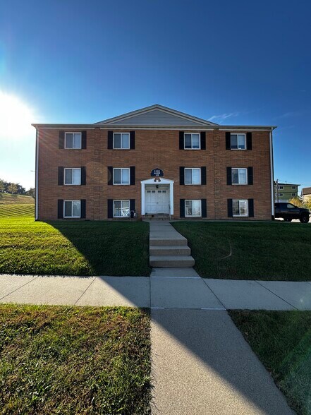 More Photos Of 125 20th Ave SW, Cedar Rapids Multifamily For Sale