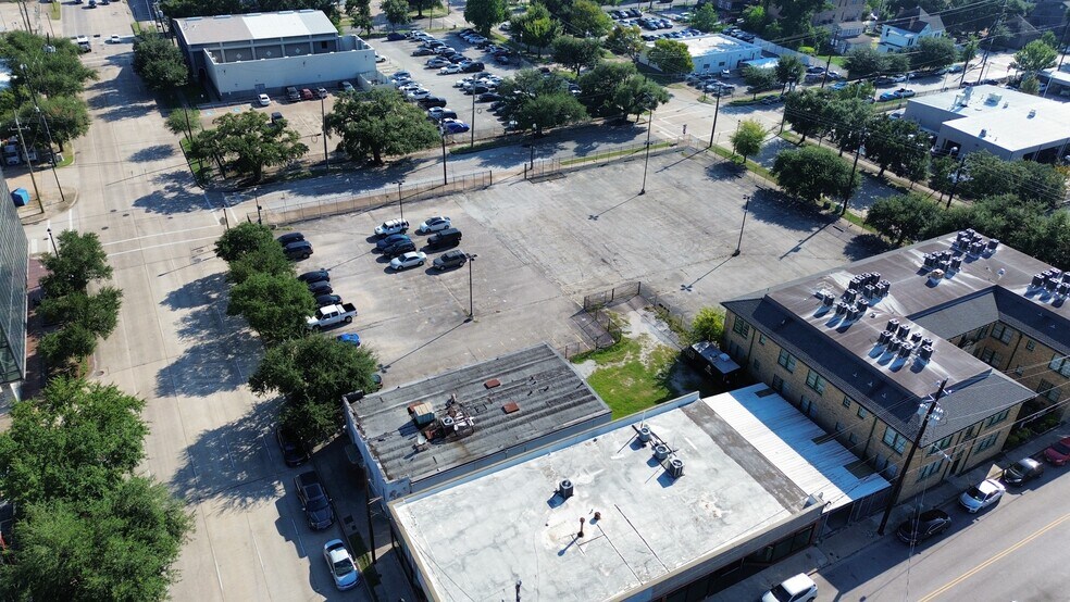 More Photos Of 2317 Fannin St, Houston Office For Sale
