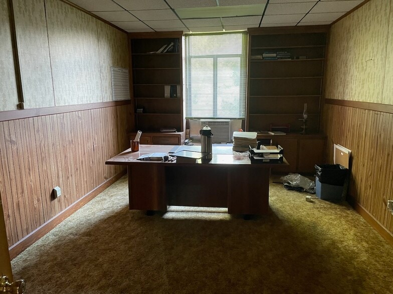 More Photos Of 400 East St N, Talladega Religious Facility For Sale