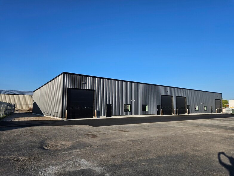 Primary Photo Of 560 N State St, Shelley Warehouse For Lease
