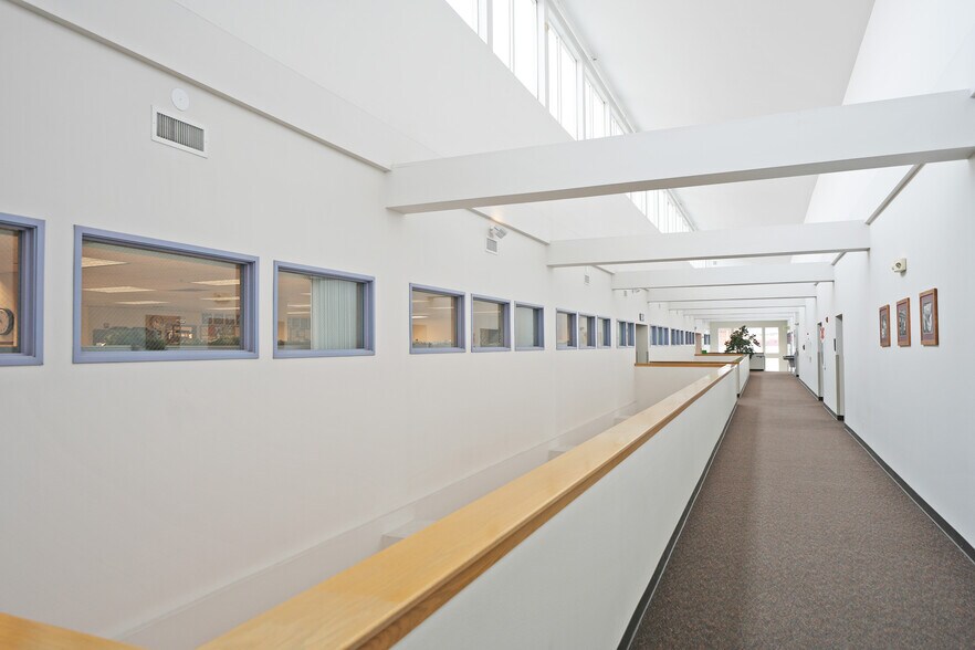More Photos Of 21 N 1st Ave, Yakima Office For Sale