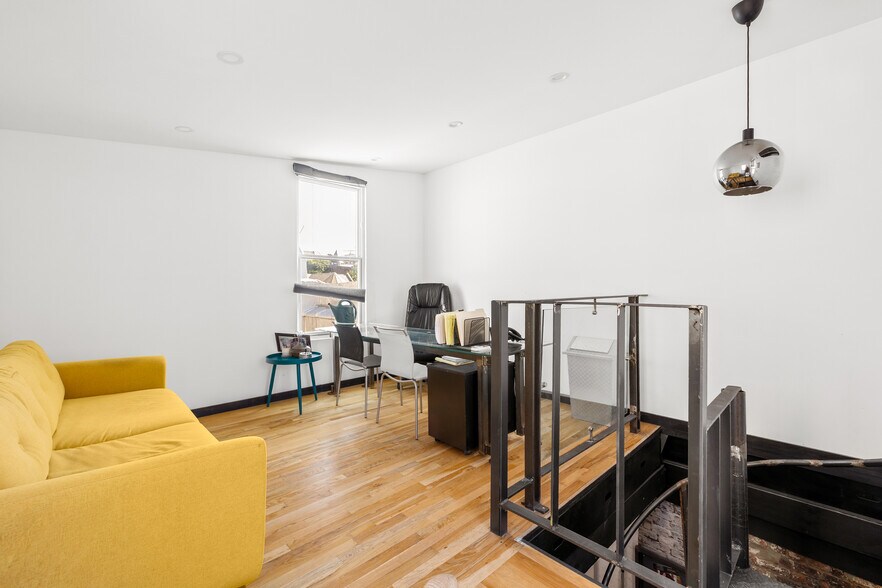More Photos Of 18 Herkimer Pl, Brooklyn Office For Lease