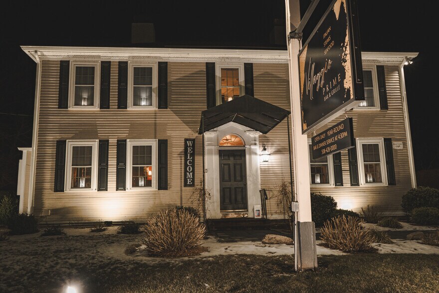 More Photos Of 4631 Falmouth Rd, Cotuit Restaurant For Sale