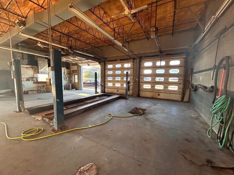 More Photos Of 900 Shields Ave, Wabasha General Retail For Sale