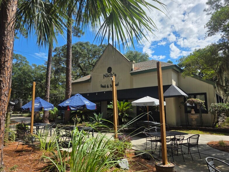 More Photos Of 9 Park Ln, Hilton Head Island Restaurant For Sale