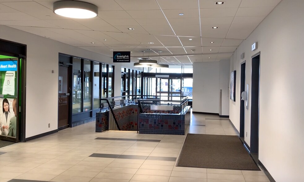 More Photos Of 9509 156th St, Edmonton Medical For Lease