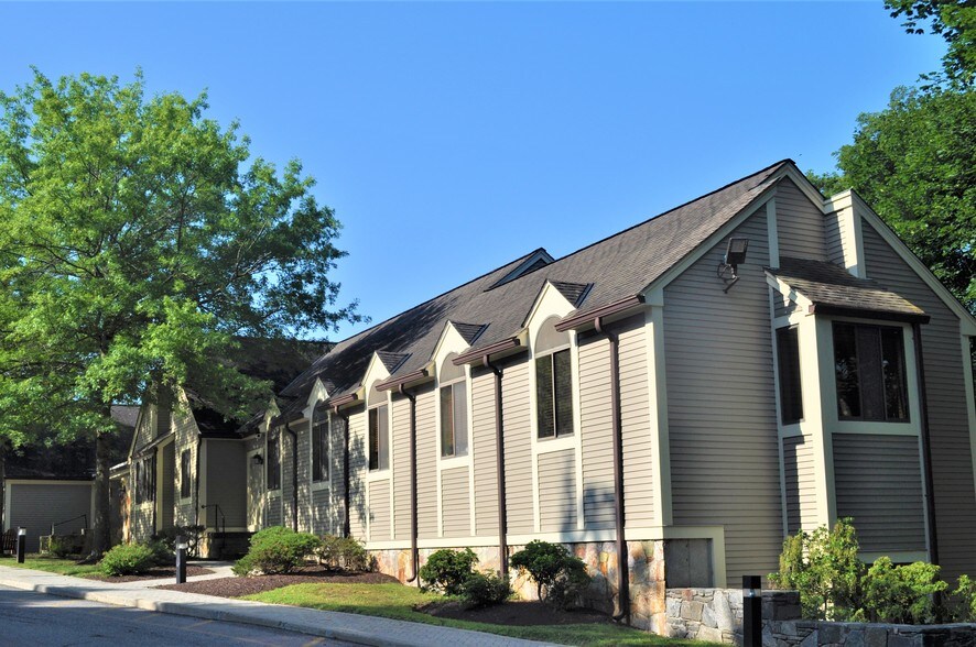 More Photos Of 190 Goldens Bridge Rd, Katonah Medical For Lease