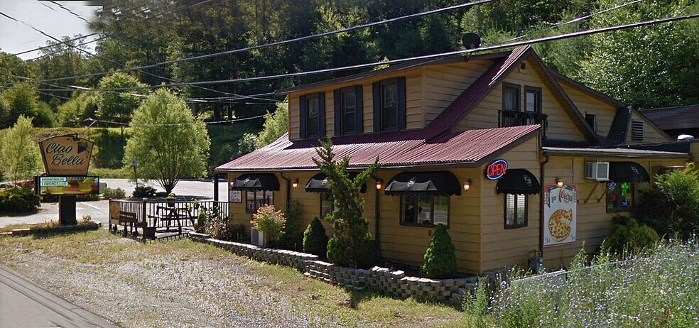 More Photos Of 6418 Chambersburg Rd, Fayetteville Restaurant For Sale