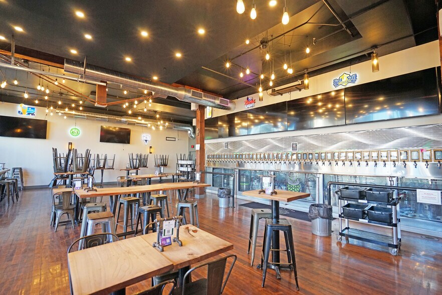 More Photos Of 107-111 S 1st St, Yakima Storefront Retail Office For Lease