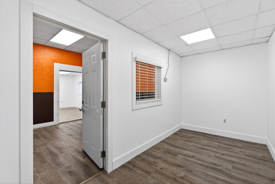 More Photos Of 373 Huntington Rd, Gaffney Warehouse For Lease