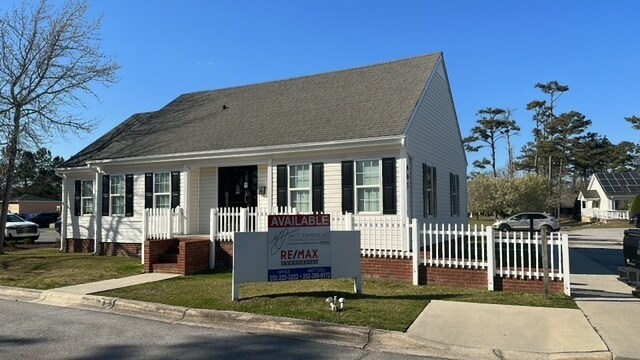 More Photos Of 403 N 35th St, Morehead City Office For Sale
