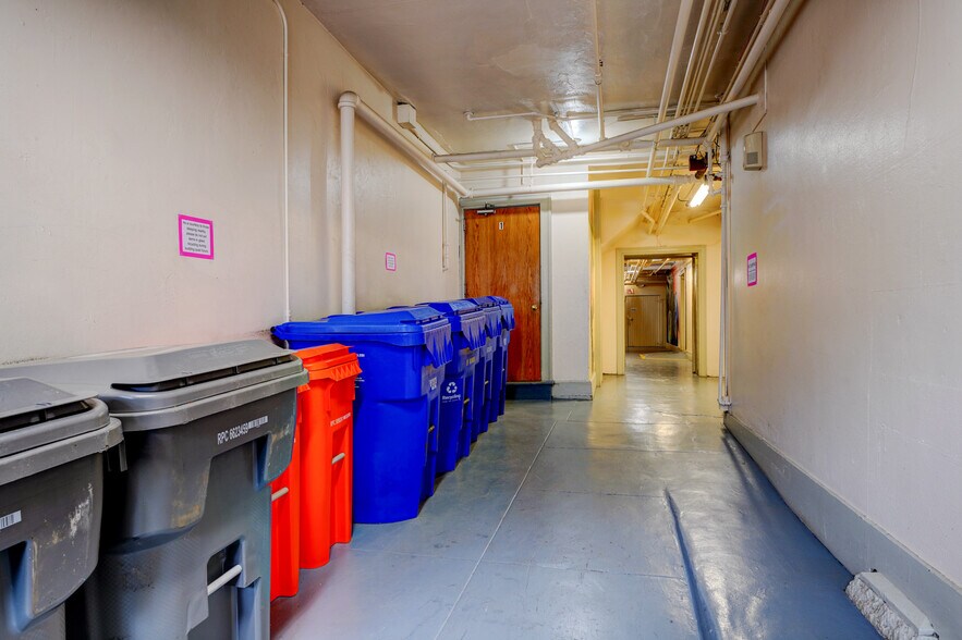 More Photos Of 1429 SW 14th Ave, Portland Apartments For Sale