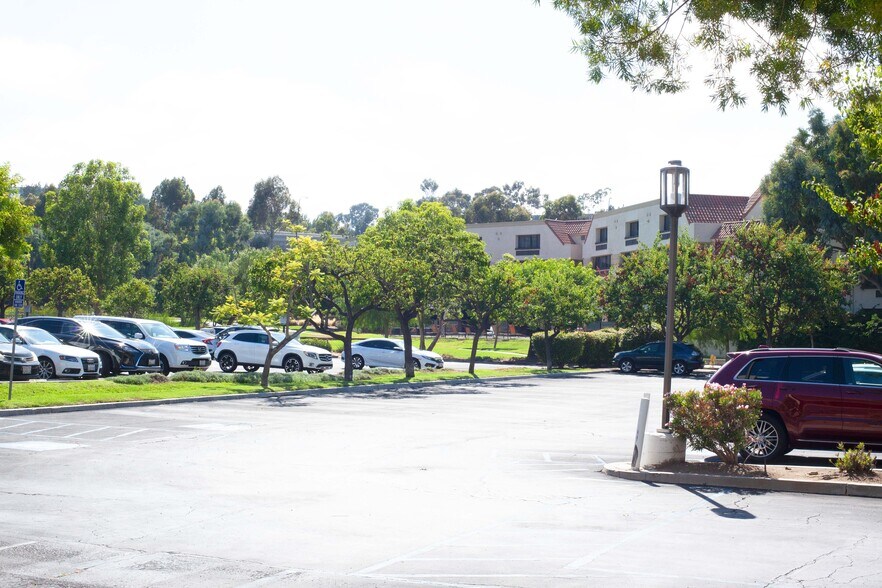 More Photos Of 16776 Bernardo Center Dr, San Diego Coworking Space