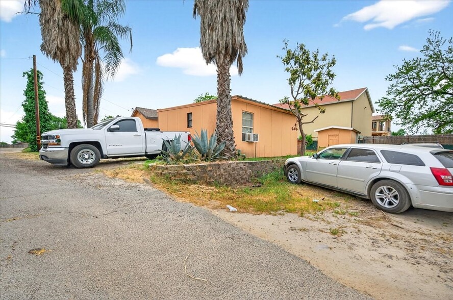 More Photos Of 521 W Hatch Rd, Modesto Manufactured Housing Mobile Home Park For Sale