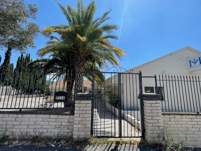 More Photos Of 7216 Valmont St, Tujunga Lodge Meeting Hall For Sale