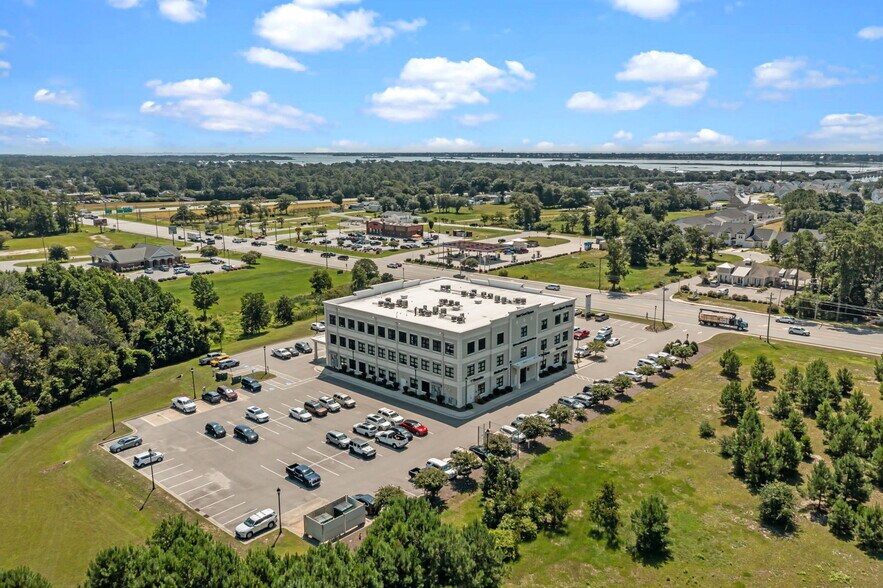 More Photos Of 1165 Cedar Point Blvd, Cedar Point Medical For Lease