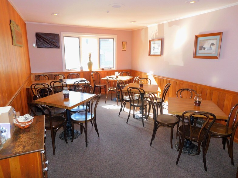 More Photos Of 171 Main St, Monroe Restaurant For Sale
