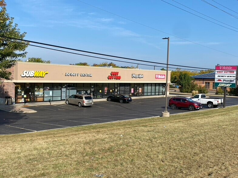 Primary Photo Of 1388 S US Highway 12, Fox Lake Storefront Retail Office For Sale