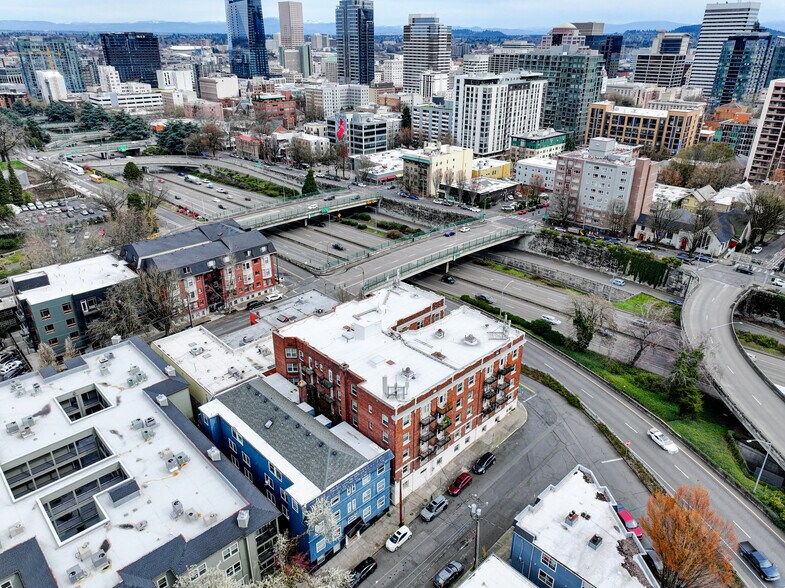 More Photos Of 1429 SW 14th Ave, Portland Apartments For Sale