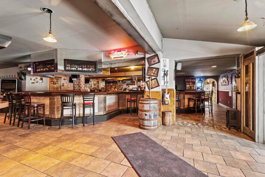 More Photos Of 3827 PA-115, Blakeslee Restaurant For Sale