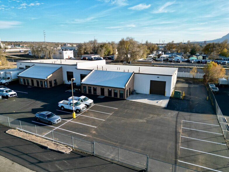 More Photos Of 125-155 Mount View Ln, Colorado Springs Distribution For Lease