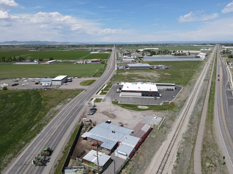 More Photos Of 870 N 2nd E, Rexburg General Retail For Lease