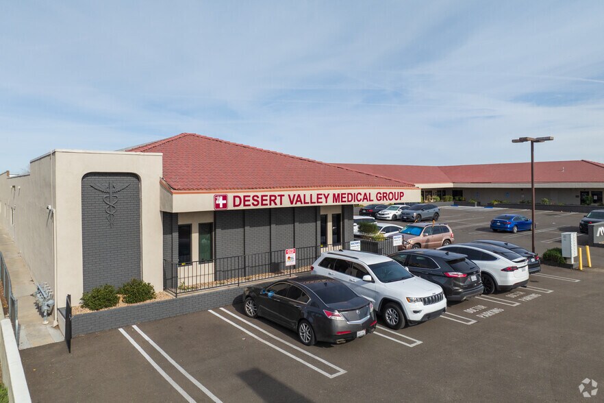 Primary Photo Of 17450 Main St, Hesperia Medical For Lease