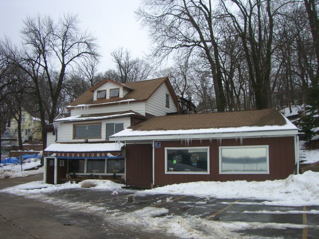 More Photos Of 137-139 Arthur Ave, Fox Lake Apartments For Sale