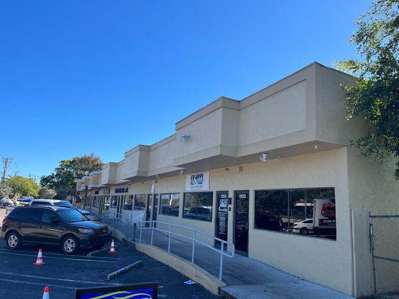 More Photos Of 10542-10552 Wiles Rd, Coral Springs Freestanding For Lease