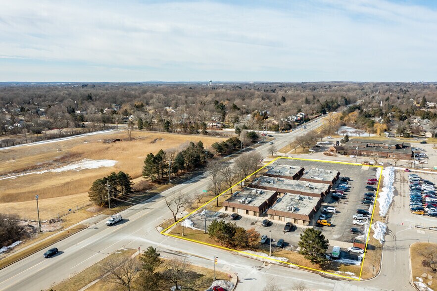 More Photos Of 32910 W 13 Mile Rd, Farmington Hills Medical For Sale