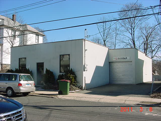 More Photos Of 217 Madison Ave, Port Chester Light Distribution For Sale