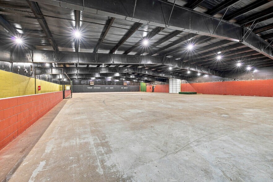 More Photos Of 3811 Darien Hwy, Brunswick Flex For Sale