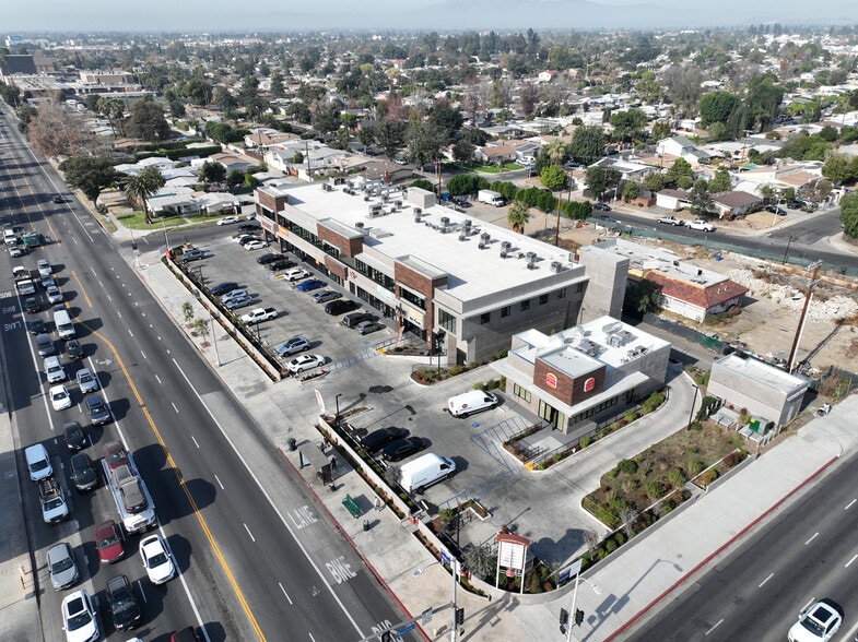 More Photos Of 13755-13811 Roscoe Blvd, Panorama City General Retail For Lease