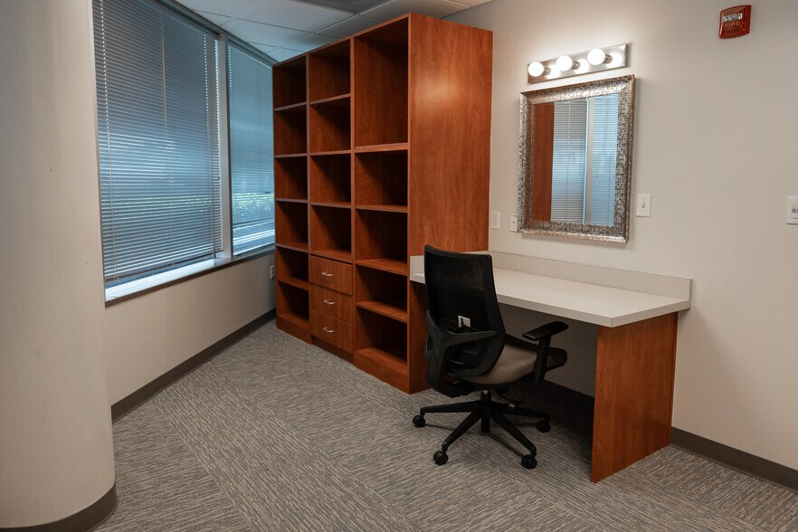 More Photos Of 507 N New York Ave, Winter Park Office For Lease