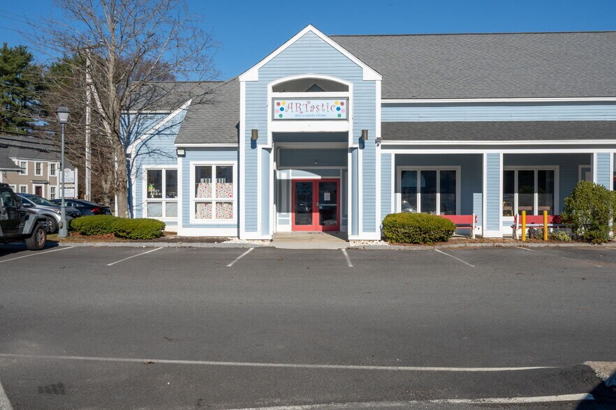 More Photos Of 105 Lafayette Rd, Hampton Falls Freestanding For Sale